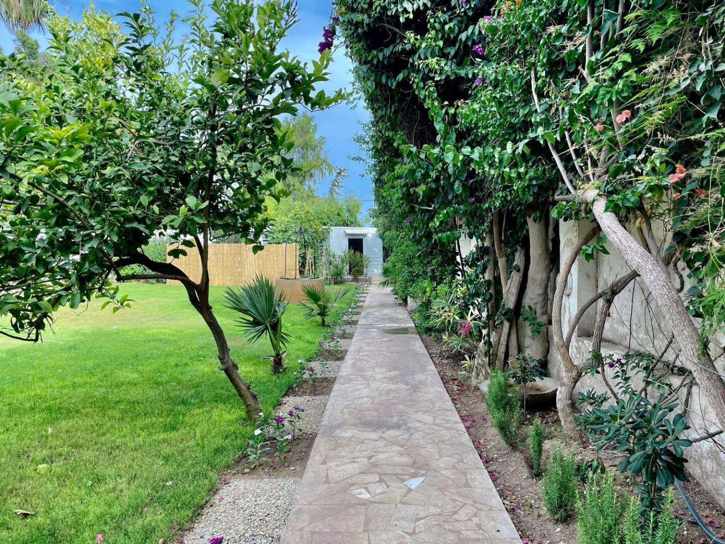 Villa Au Bout Du Jardin Cartagine Esterno foto